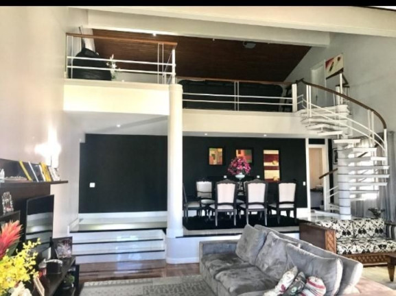 Imagem Casa com 4 Quartos à Venda, 501 m² em Várzea - Teresópolis Imagem Casa com 4 Quartos à Venda, 501 m² em Várzea - Teresópolis