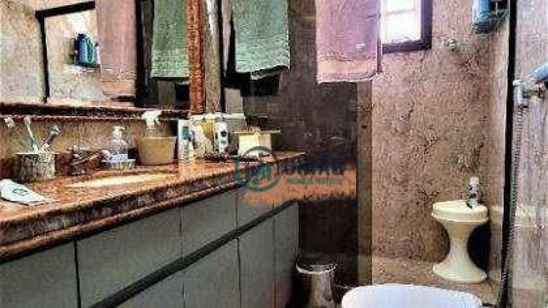 Imagem Casa com 3 Quartos à Venda, 277 m² em Maravista - Niterói