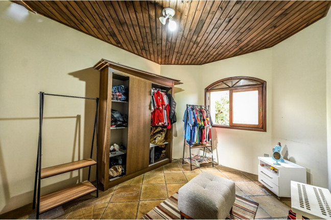 Imagem Casa com 4 Quartos à Venda, 329 m² em Ipanema - Porto Alegre Imagem Casa com 4 Quartos à Venda, 329 m² em Ipanema - Porto Alegre