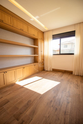 Imagem Casa com 4 Quartos à Venda, 337 m² em Urbanova - São José Dos Campos Imagem Casa com 4 Quartos à Venda, 337 m² em Urbanova - São José Dos Campos