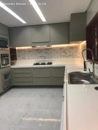 Imagem Casa com 3 Quartos à Venda, 450 m² em Prado - Recife Imagem Casa com 3 Quartos à Venda, 450 m² em Prado - Recife