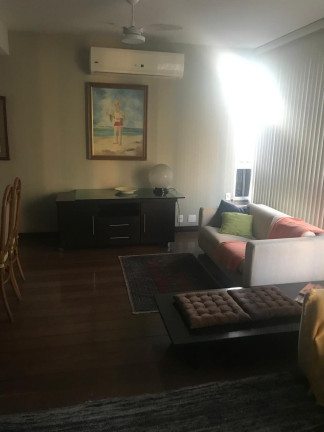 Imagem Imóvel com 4 Quartos à Venda, 140 m² em Icaraí - Niterói Imagem Imóvel com 4 Quartos à Venda, 140 m² em Icaraí - Niterói