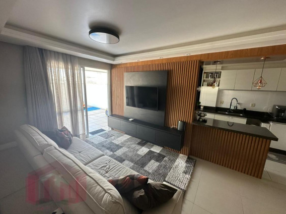 Imagem Imóvel com 2 Quartos à Venda, 214 m²