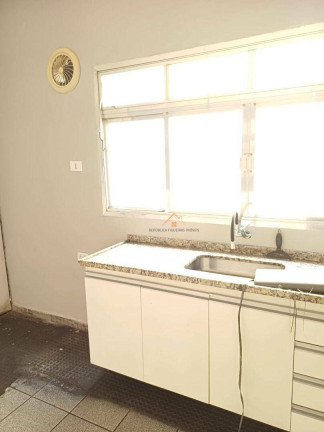 Galpão à Venda ou Locação, 263 m² em Parque Das Nações - Santo André