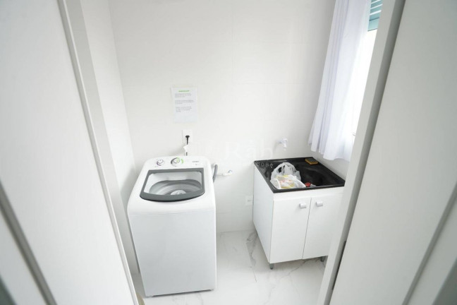 Imagem Apartamento com 2 Quartos à Venda, 135 m² em Meia Praia - Itapema
