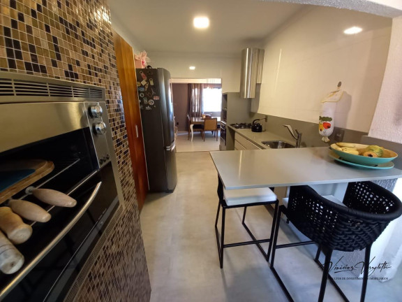 Imagem Apartamento com 3 Quartos para Temporada, 130 m² em Centro - Balneário Camboriú Imagem Apartamento com 3 Quartos para Temporada, 130 m² em Centro - Balneário Camboriú