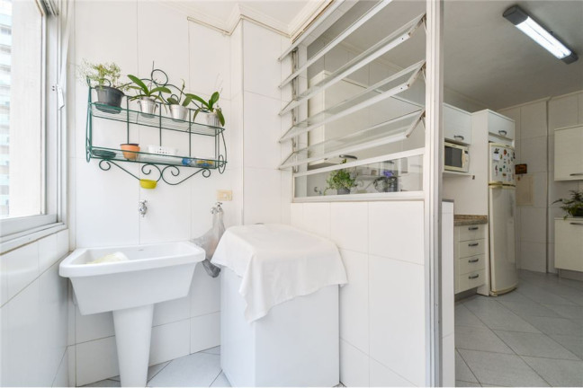 Imagem Apartamento com 3 Quartos à Venda, 145 m² em Itaim Bibi - São Paulo Imagem Apartamento com 3 Quartos à Venda, 145 m² em Itaim Bibi - São Paulo