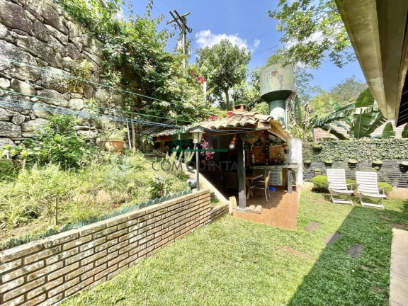 Imagem Casa com 3 Quartos à Venda, 343 m² em Fazendinha - Carapicuíba