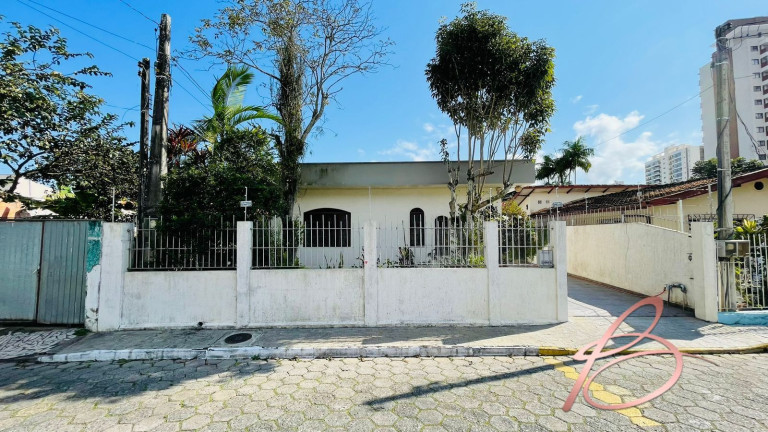 Imagem Casa com 3 Quartos à Venda, 161 m² em São João - Itajaí