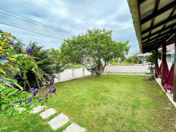 Imagem Casa com 3 Quartos à Venda, 403 m² em Salinas - Balneário Barra Do Sul Imagem Casa com 3 Quartos à Venda, 403 m² em Salinas - Balneário Barra Do Sul