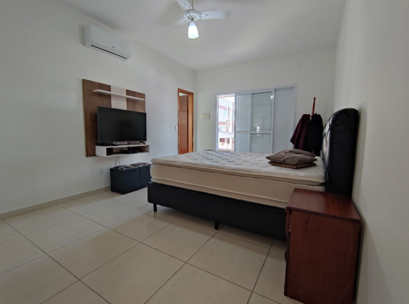 Imagem Casa com 3 Quartos à Venda, 250 m² em Vila Guilhermina - Praia Grande Imagem Casa com 3 Quartos à Venda, 250 m² em Vila Guilhermina - Praia Grande