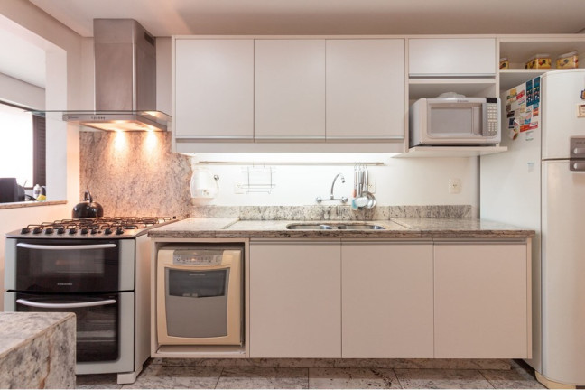 Imagem Cobertura com 4 Quartos à Venda, 330 m² em Petrópolis - Porto Alegre Imagem Cobertura com 4 Quartos à Venda, 330 m² em Petrópolis - Porto Alegre