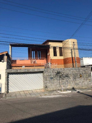 Imagem Casa com 6 Quartos à Venda, 348 m² em Fátima - Fortaleza Imagem Casa com 6 Quartos à Venda, 348 m² em Fátima - Fortaleza