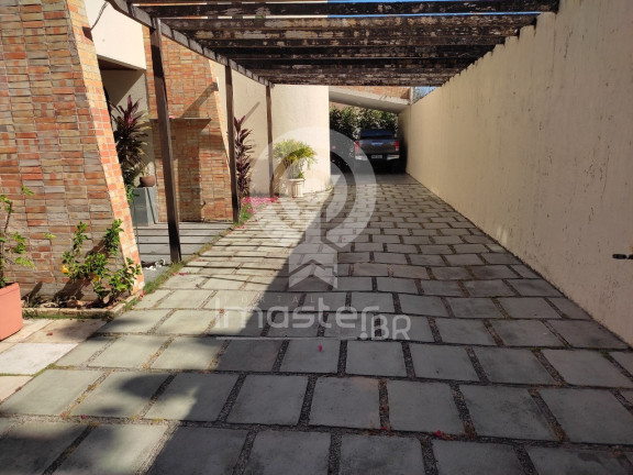 Imagem Casa com 5 Quartos à Venda, 410 m² em Edson Queiroz - Fortaleza Imagem Casa com 5 Quartos à Venda, 410 m² em Edson Queiroz - Fortaleza