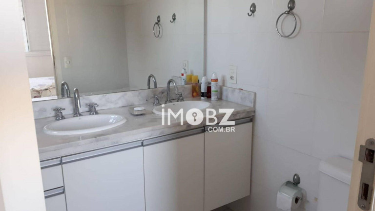 Imagem Imóvel com 4 Quartos à Venda, 197 m² em Portal Do Morumbi - São Paulo Imagem Imóvel com 4 Quartos à Venda, 197 m² em Portal Do Morumbi - São Paulo