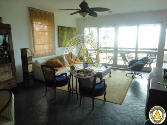 Imóvel com 6 Quartos à Venda, 368 m² em Jardim Três Marias - Guarujá