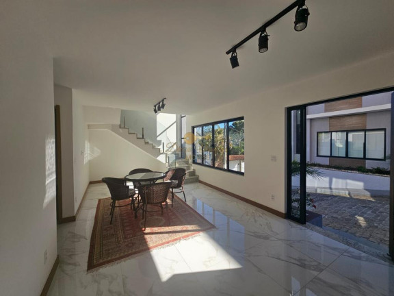 Imagem Casa com 4 Quartos à Venda, 148 m² em Várzea - Teresópolis Imagem Casa com 4 Quartos à Venda, 148 m² em Várzea - Teresópolis