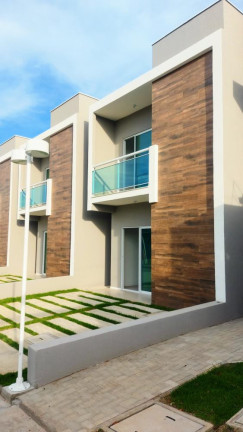 Imagem Imóvel com 3 Quartos à Venda, 25 m² em Centro - Eusébio Imagem Imóvel com 3 Quartos à Venda, 25 m² em Centro - Eusébio