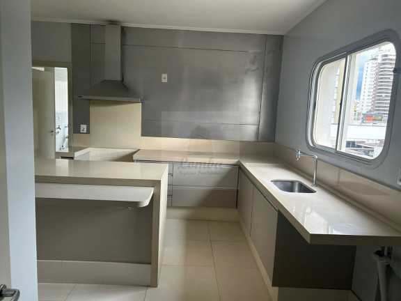 Imagem Imóvel com 4 Quartos à Venda, 235 m² em Quilombo - Cuiabá Imagem Imóvel com 4 Quartos à Venda, 235 m² em Quilombo - Cuiabá