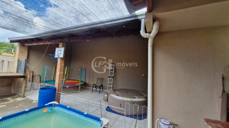 Imagem Casa com 3 Quartos à Venda, 330 m² em Santo Antônio - Campo Grande Imagem Casa com 3 Quartos à Venda, 330 m² em Santo Antônio - Campo Grande