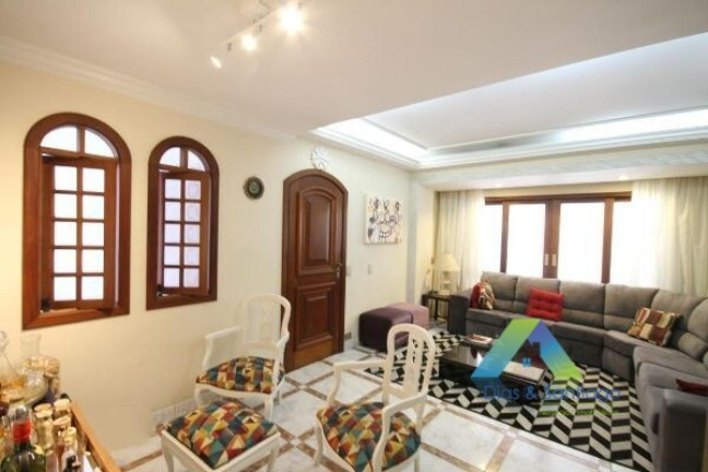 Imagem Casa de Condomínio com 4 Quartos à Venda, 250 m² em Vila Das Mercês - São Paulo