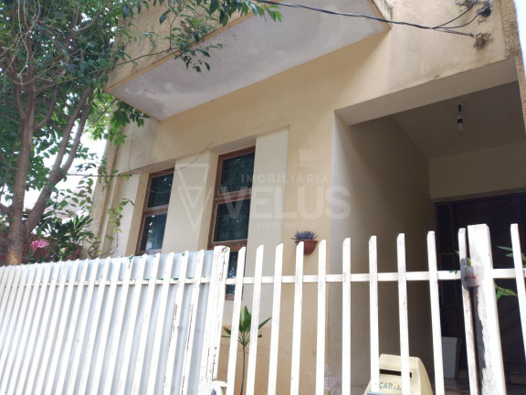 Imagem Casa com 2 Quartos à Venda, 200 m² em Centro - Itapetininga