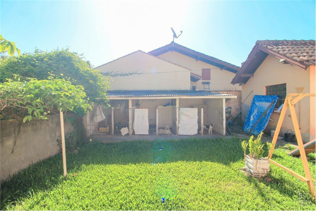 Imagem Casa com 3 Quartos à Venda, em Serraria - Porto Alegre Imagem Casa com 3 Quartos à Venda, em Serraria - Porto Alegre