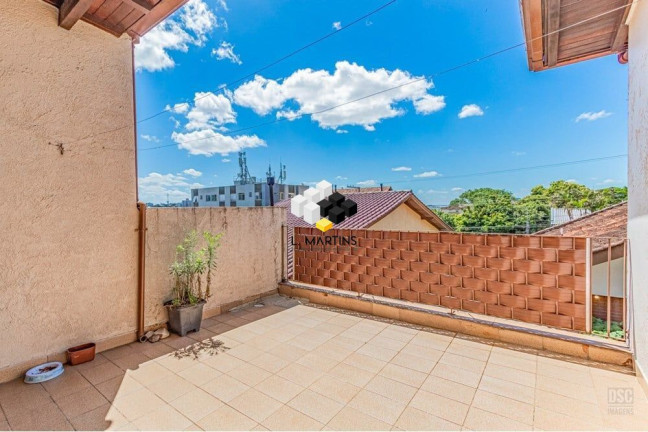 Imagem Casa com 5 Quartos à Venda, 131 m² em Cavalhada - Porto Alegre Imagem Casa com 5 Quartos à Venda, 131 m² em Cavalhada - Porto Alegre