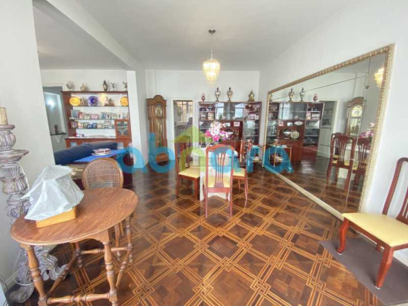Imagem Apartamento com 3 Quartos à Venda, 205 m² em Copacabana - Rio De Janeiro