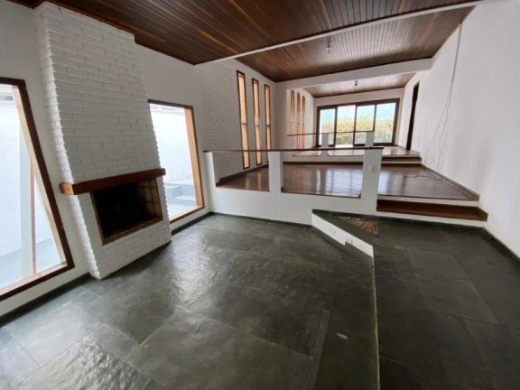 Imagem Imóvel com 4 Quartos à Venda, 230 m² em Alphaville - Santana De Parnaíba Imagem Imóvel com 4 Quartos à Venda, 230 m² em Alphaville - Santana De Parnaíba