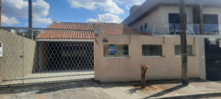 Casa com 5 Quartos à Venda,  em Jardim Paulista - Atibaia