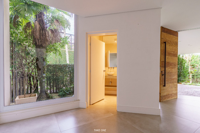 Imagem Casa com 5 Quartos à Venda, 739 m² em Jardim Mediterrâneo - Cotia Imagem Casa com 5 Quartos à Venda, 739 m² em Jardim Mediterrâneo - Cotia