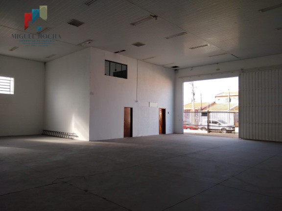 Imóvel Comercial para Alugar, 921 m² em Lincoln Parque - Tatuí