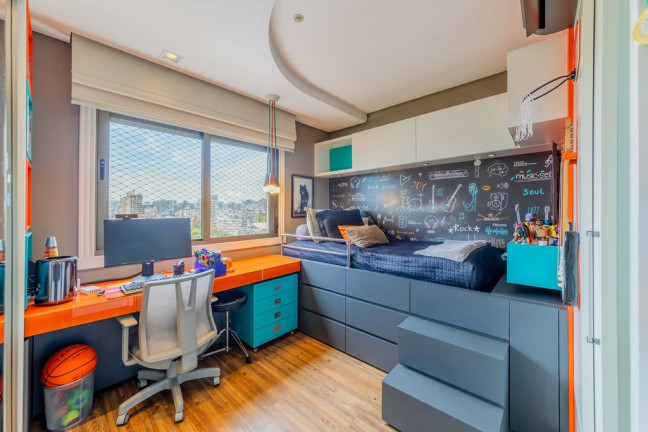 Imagem Imóvel com 3 Quartos à Venda, 161 m² em Moinhos De Vento - Porto Alegre Imagem Imóvel com 3 Quartos à Venda, 161 m² em Moinhos De Vento - Porto Alegre