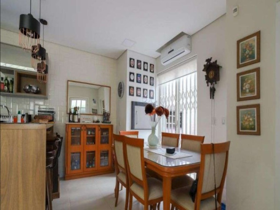 Imagem Sobrado com 3 Quartos à Venda, 134 m² em Jardim Itu - Porto Alegre Imagem Sobrado com 3 Quartos à Venda, 134 m² em Jardim Itu - Porto Alegre