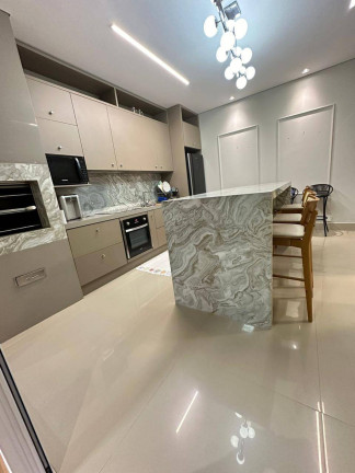 Imagem Casa de Condomínio com 4 Quartos à Venda, 240 m² em Santa Cruz - Cuiabá Imagem Casa de Condomínio com 4 Quartos à Venda, 240 m² em Santa Cruz - Cuiabá