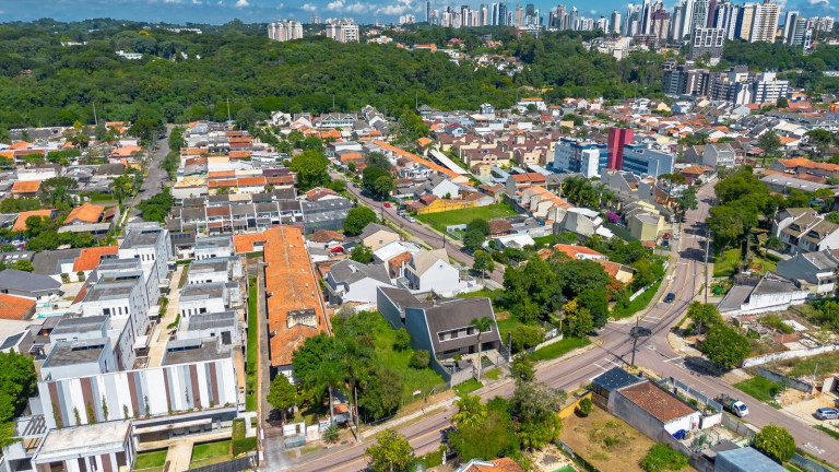 Imagem Terreno à Venda, 601 m² em Seminário - Curitiba Imagem Terreno à Venda, 601 m² em Seminário - Curitiba