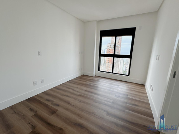 Imagem Apartamento com 4 Quartos à Venda, 152 m² em Centro - Balneário Camboriú Imagem Apartamento com 4 Quartos à Venda, 152 m² em Centro - Balneário Camboriú