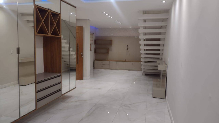 Imagem Casa com 3 Quartos à Venda, 200 m² em Veloso - Osasco