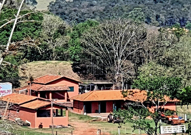 Imagem Imóvel com 4 Quartos à Venda, 2.000 m² em Jardim Europa Ii - Avaré Imagem Imóvel com 4 Quartos à Venda, 2.000 m² em Jardim Europa Ii - Avaré