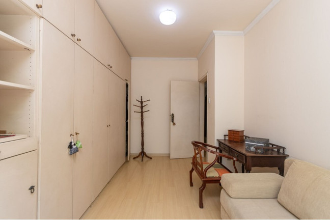Imagem Imóvel com 3 Quartos à Venda, 139 m² em Farroupilha - Porto Alegre Imagem Imóvel com 3 Quartos à Venda, 139 m² em Farroupilha - Porto Alegre