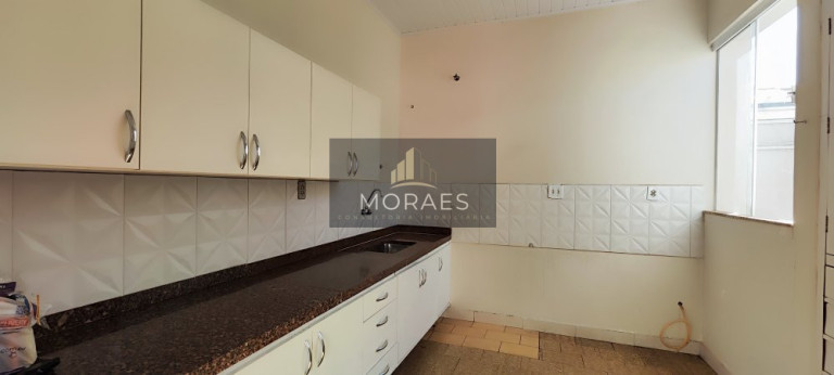 Imagem Casa com 5 Quartos à Venda, 270 m² em Centro - Botucatu Imagem Casa com 5 Quartos à Venda, 270 m² em Centro - Botucatu