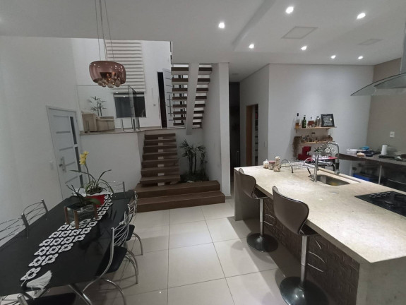 Imagem Casa com 3 Quartos à Venda, 265 m² em Loteamento Jardim Tropical - Jundiaí