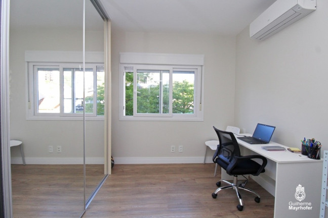 Imagem Apartamento com 3 Quartos à Venda, 99 m² em Menino Deus - Porto Alegre Imagem Apartamento com 3 Quartos à Venda, 99 m² em Menino Deus - Porto Alegre