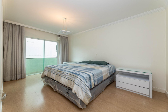 Imagem Casa de Condomínio com 3 Quartos à Venda, 174 m² em Seminário - Curitiba Imagem Casa de Condomínio com 3 Quartos à Venda, 174 m² em Seminário - Curitiba