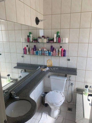 Imagem Imóvel com 3 Quartos à Venda, 164 m² em Setor Castelo Branco - Goiânia Imagem Imóvel com 3 Quartos à Venda, 164 m² em Setor Castelo Branco - Goiânia