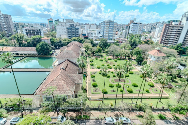 Imagem Imóvel com 3 Quartos à Venda, em Moinhos De Vento - Porto Alegre Imagem Imóvel com 3 Quartos à Venda, em Moinhos De Vento - Porto Alegre