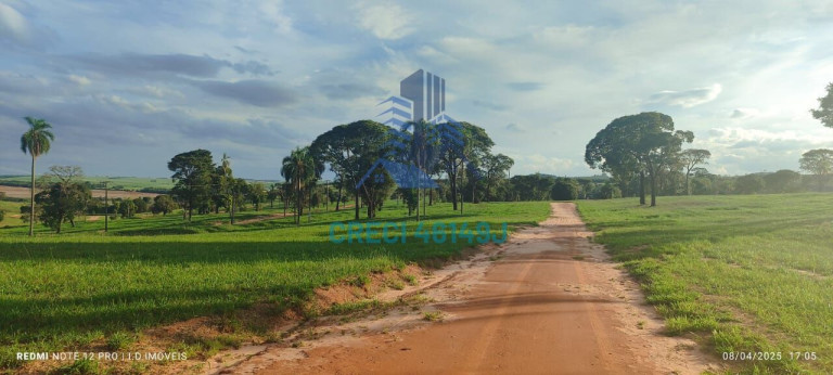 Imagem Terreno à Venda, 360 m² em Riviera De Santa Cristina Ii - Itaí Imagem Terreno à Venda, 360 m² em Riviera De Santa Cristina Ii - Itaí