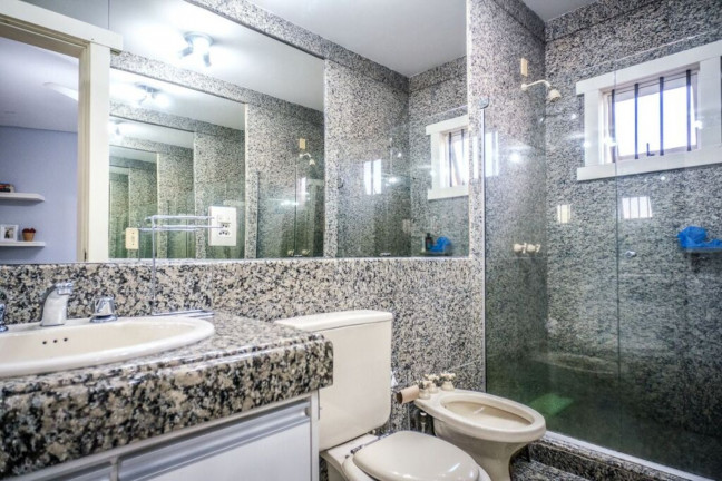 Imagem Casa com 5 Quartos à Venda, em Santa Tereza - Porto Alegre Imagem Casa com 5 Quartos à Venda, em Santa Tereza - Porto Alegre