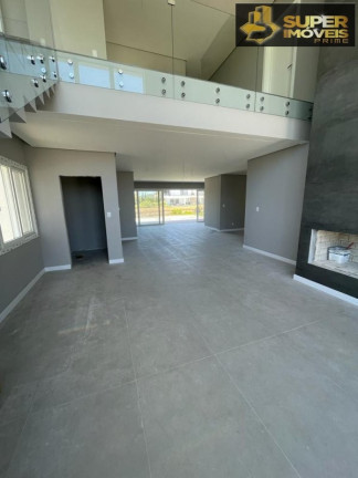 Imagem Casa com 3 Quartos à Venda, 420 m² em Laranjal - Pelotas